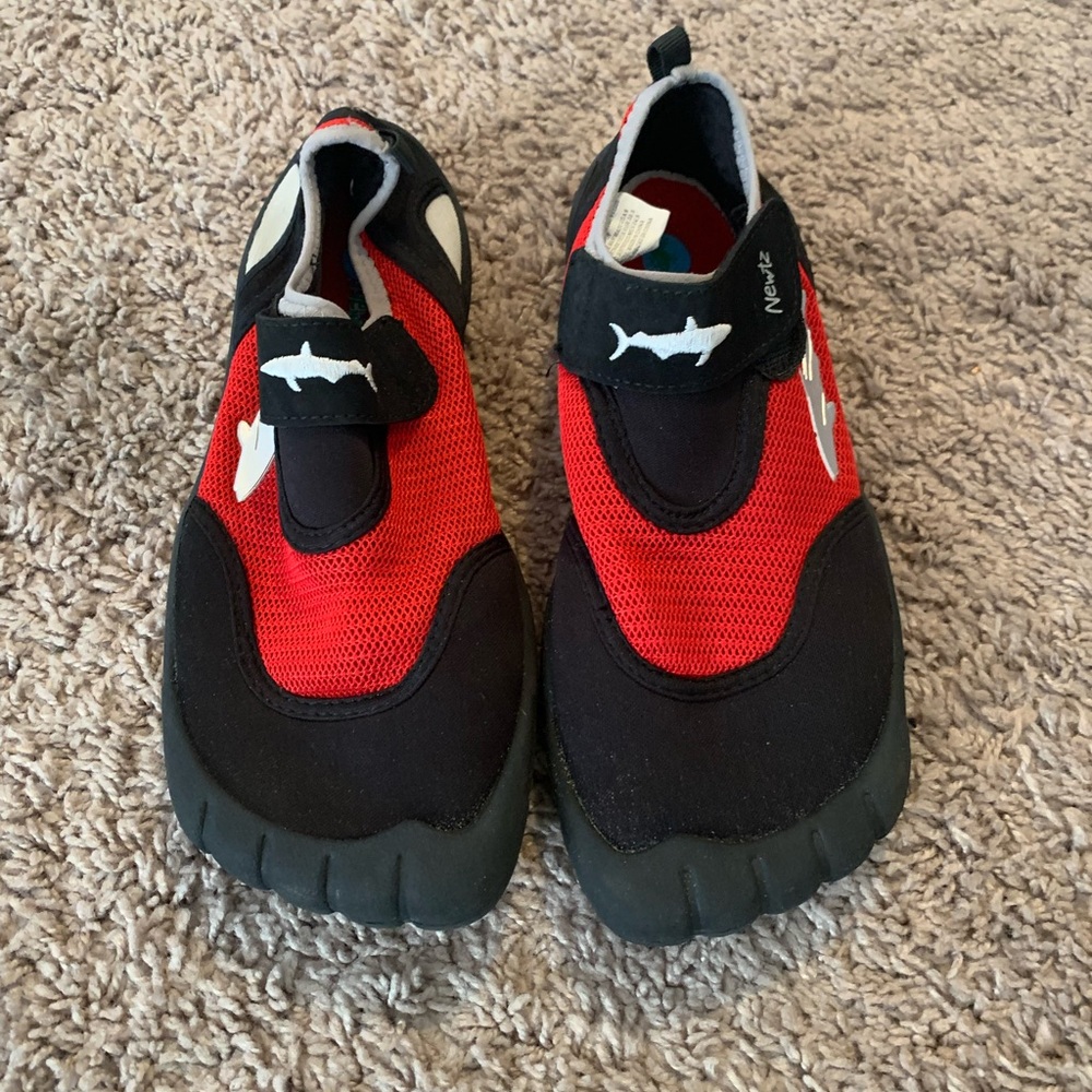 Newtz Swim Water Shoes Red Black